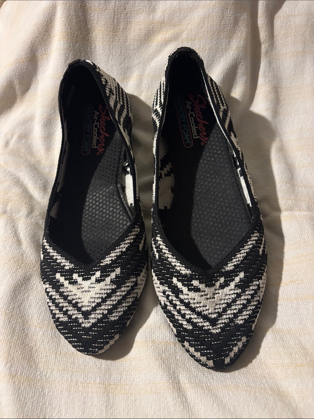 Skechers Black & White Patterned Knit Slip-On Flats